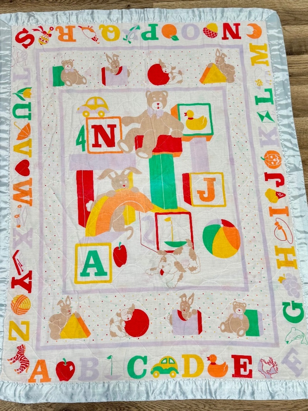 Vtg Primary Colors ABC's Animals Alphabet Crib Blanket Quilt Baby Nursery Ruffle